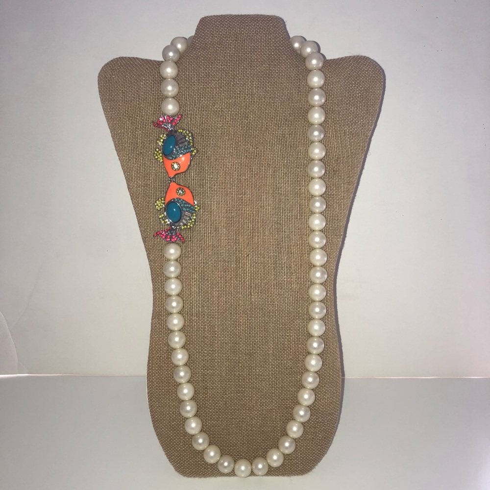 Kissing fish pearlized necklace 🐠 Ann Taylor